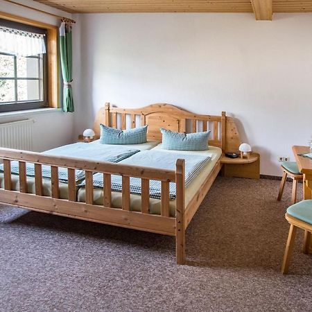 Am Roten Hammer I Gasthof Und Pension Oberwiesenthal Bagian luar foto